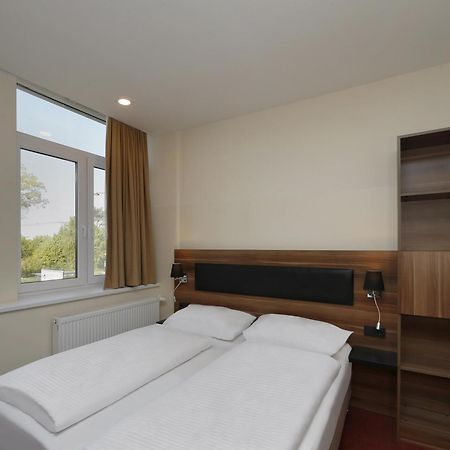 IBB Hotel Berlin-Airport Exterior foto